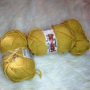 357 100% Wool Knitting Bernat Sesame 4 Ply Yarn